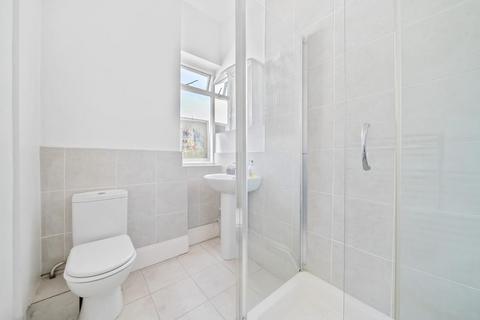 2 bedroom flat for sale, Kensington Court, Kensington