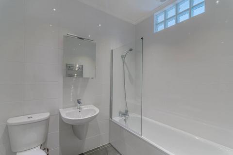 2 bedroom flat to rent, Mansfield Road, Hampstead, London, NW3