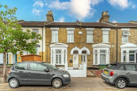 325 Cann Hall Road, London, E11 3NL