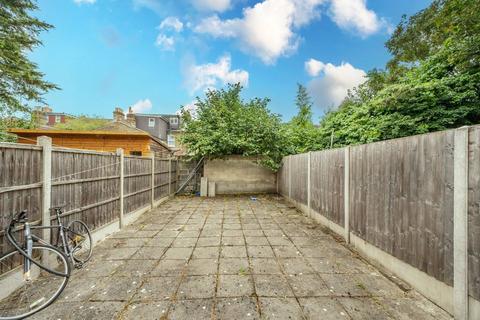 325 Cann Hall Road, London, E11 3NL