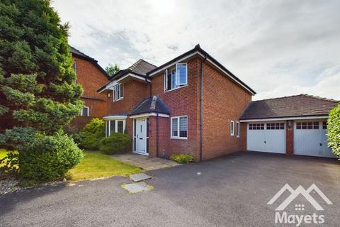 4 bedroom detached house to rent, Eden Park, Blackburn