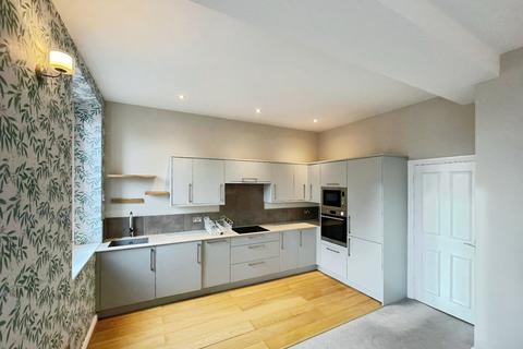 2 bedroom flat to rent, The Royal, Wilton Street, Salford, M3