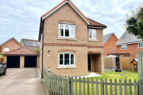 4 bedroom detached house for sale, Evora Road, Wymondham