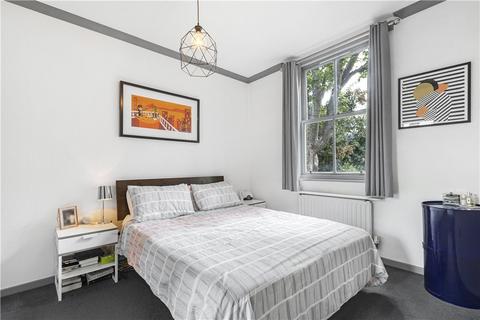 2 bedroom terraced house for sale, Lighterman Mews, London, E1