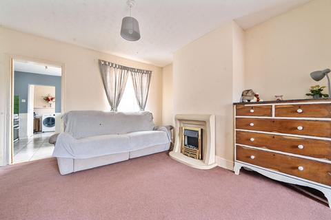 2 bedroom end of terrace house for sale, Union Street, Finedon, NN9