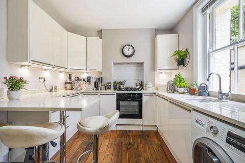 2 bedroom flat for sale, Queens Club Gardens, Barons Court