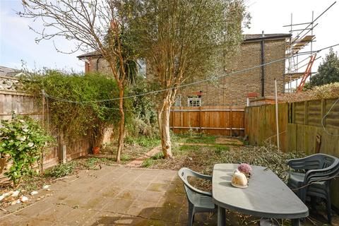 46 Burton Road, Kingston Upon Thames, KT2 5TF
