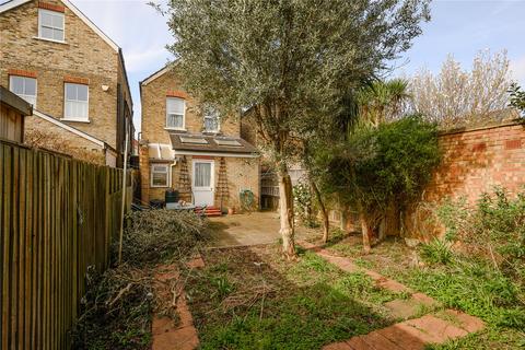 46 Burton Road, Kingston Upon Thames, KT2 5TF