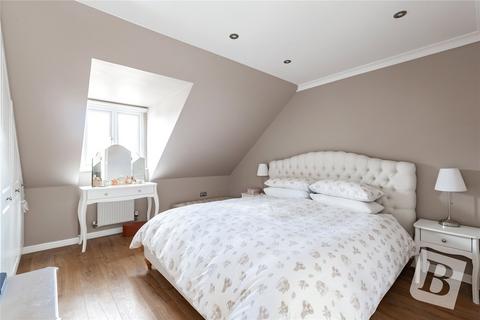 55 Quarry Close, Gravesend, DA11 0GA