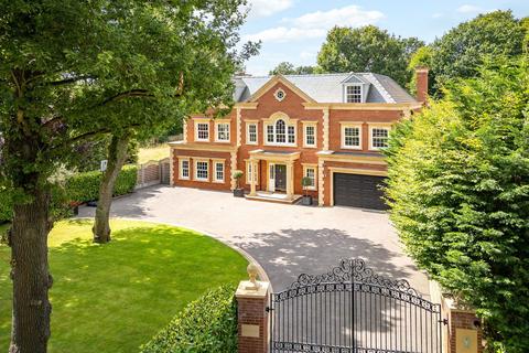 5 bedroom detached house for sale, Heronway, Brentwood CM13