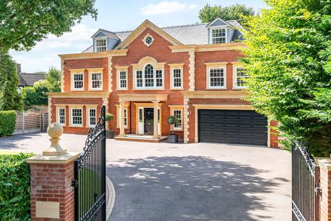 5 bedroom detached house for sale, Heronway, Brentwood CM13