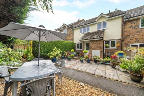 20 Collier Way, Guildford, GU4 7YA