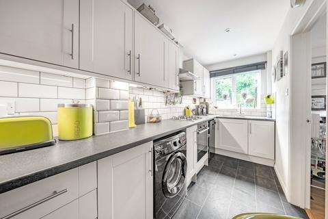 20 Collier Way, Guildford, GU4 7YA