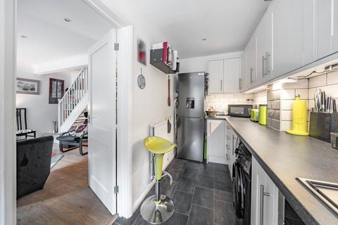 20 Collier Way, Guildford, GU4 7YA