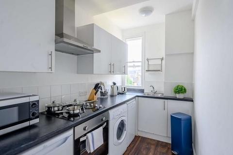 2 bedroom apartment to rent, Mayfair,, London W1J