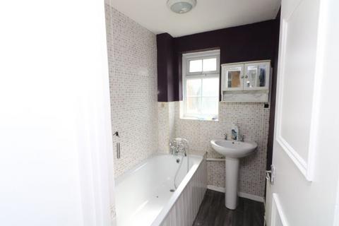 3 bedroom terraced house for sale, a Wheatcroft Grove, Gillingham