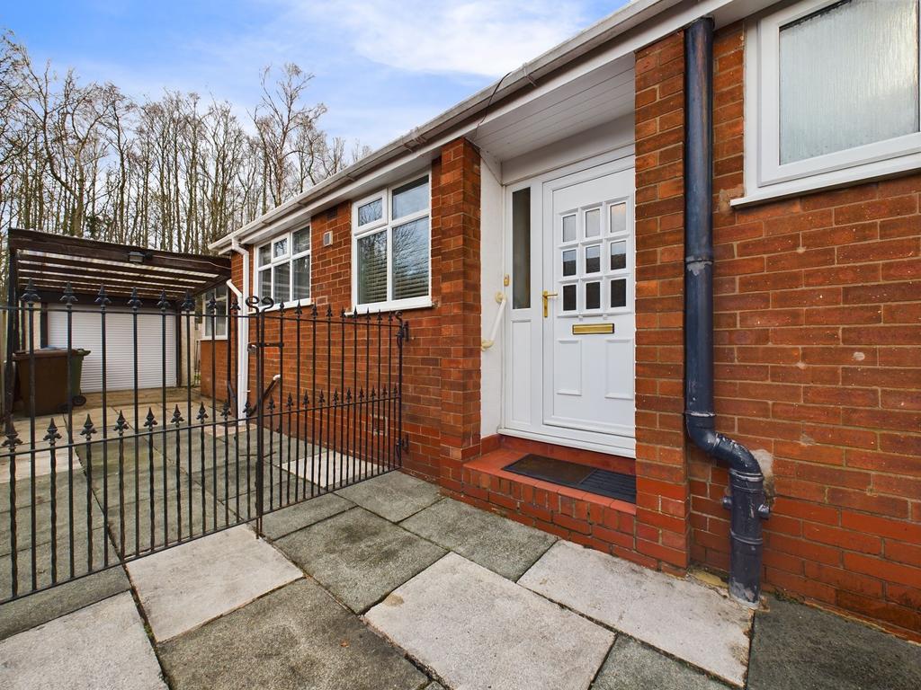 Detached Garage