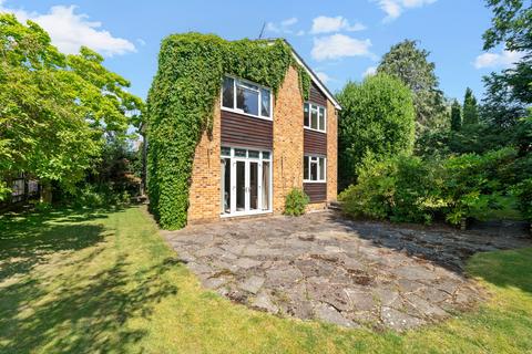 4 bedroom detached house for sale, Trystings Close, Claygate, KT10