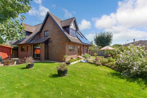 4 bedroom detached house for sale, Farthings Way, Totland Bay, Isle of Wight