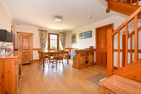 4 bedroom detached house for sale, Farthings Way, Totland Bay, Isle of Wight