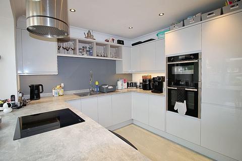 30 Coalbrook Road, Sheffield, S13 9XU