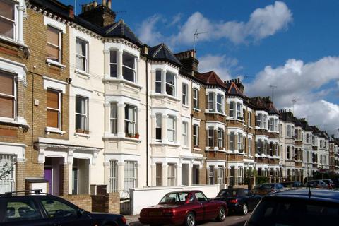 1 bedroom house to rent, Warriner Gardens, Battersea, London, SW11