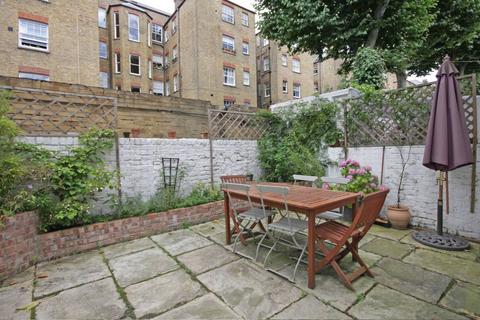 1 bedroom house to rent, Warriner Gardens, Battersea, London, SW11