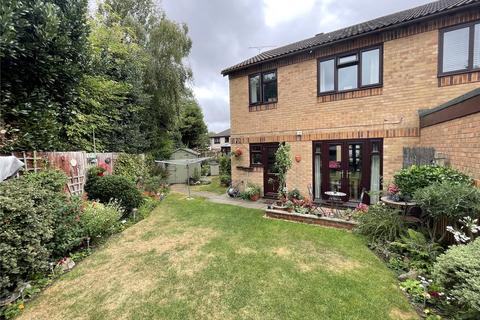 15 Colman Close, Stanford-le-hope, SS17 8RT