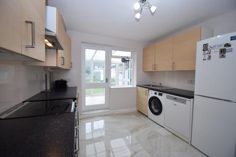 3 bedroom semi-detached house for sale, Wendover Road, Burnham, Buckinghamshire, SL1