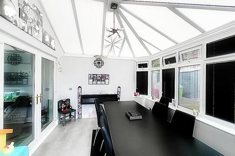 10 Devonshire Drive, Holystone, Newcastle Upon Tyne, NE27 0DG