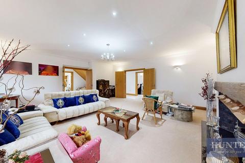 8 bedroom detached house for sale, Chorleywood Road, Rickmansworth