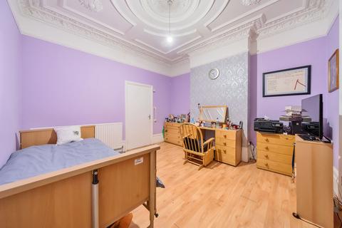 15 Beechfield Road, London, SE6 4NG