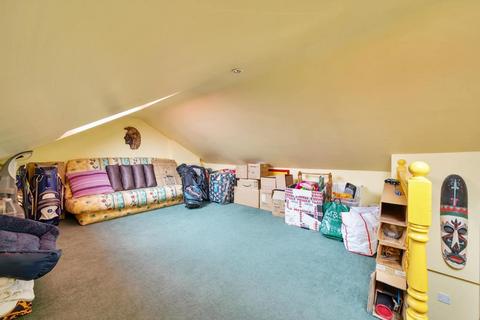 4 bedroom end of terrace house for sale, Eldene,  Swindon,  Wiltshire,  SN3