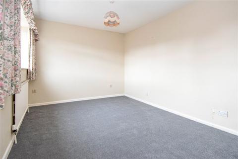 9 Chadcote Way, Catshill, Bromsgrove, B61 0JU