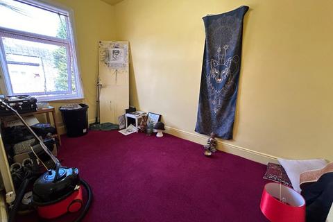 12 Burdith Avenue, Manchester, M14 7HX
