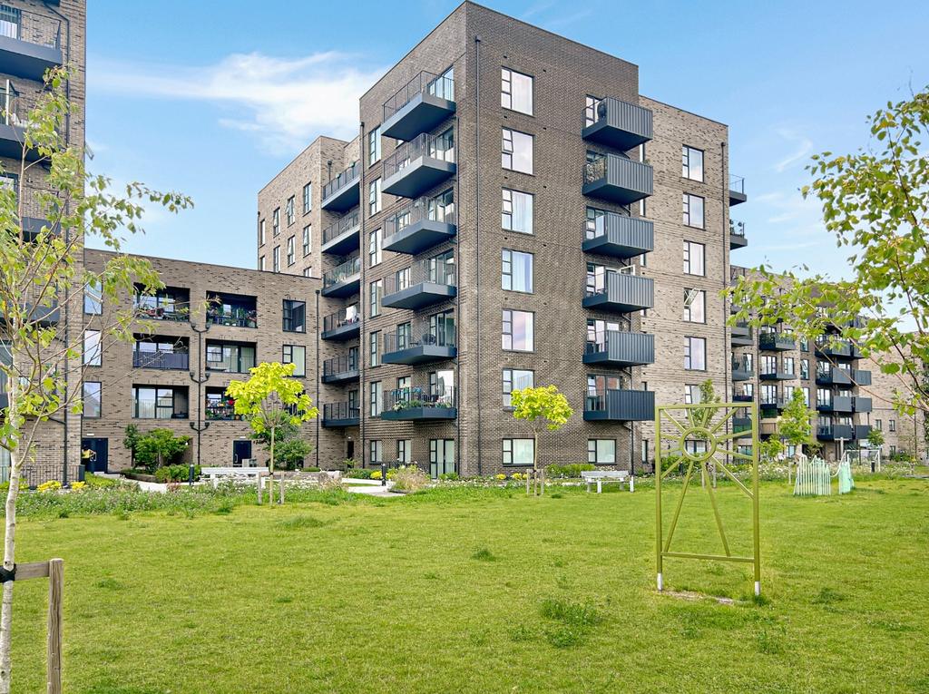 Clara Rackham Street, Cambridge CB1 1 bed apartment - £350,000