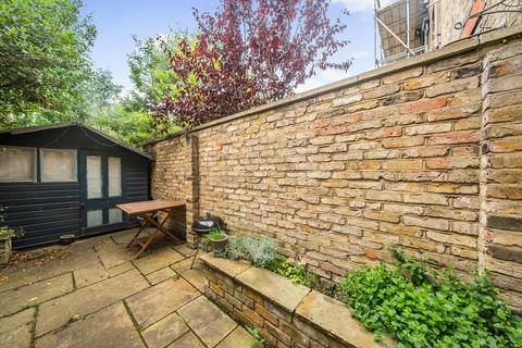 Flat A, 65 Cromford Road, London, SW18 1PA