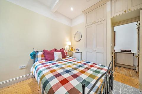 Flat A, 65 Cromford Road, London, SW18 1PA