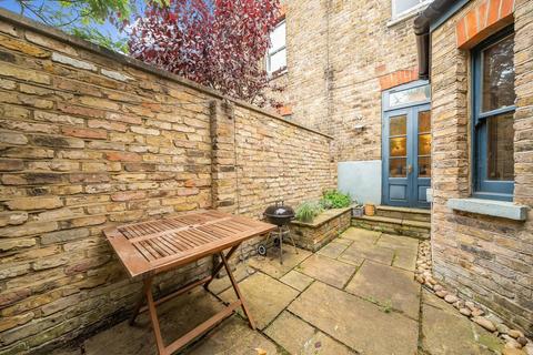 Flat A, 65 Cromford Road, London, SW18 1PA