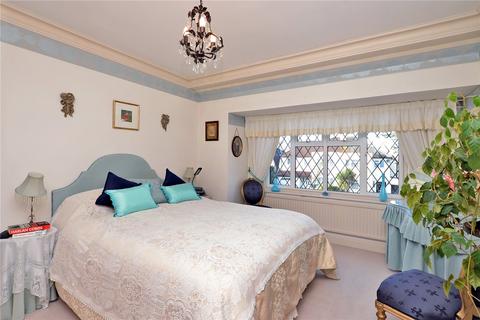 50 Grafton Road, Worcester Park, KT4 7QP