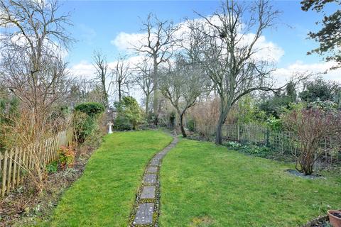 50 Grafton Road, Worcester Park, KT4 7QP
