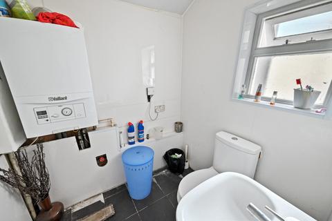 191 Wanstead Park Road, Ilford, IG1 3TW