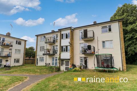 2 bedroom flat for sale, Days Mead, Hatfield, Hertfordshire, AL10