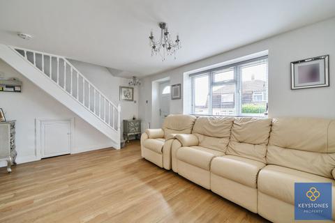 4 Horndon Green, Collier Row, Romford, RM5 3HH
