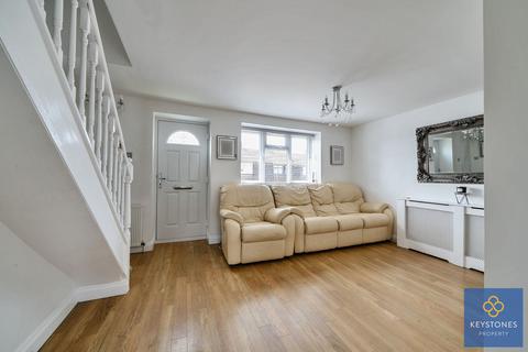 4 Horndon Green, Collier Row, Romford, RM5 3HH