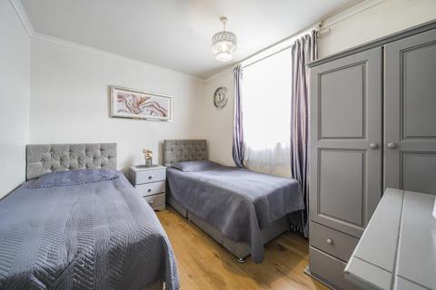 2 bedroom flat for sale, Carminia Road, Balham