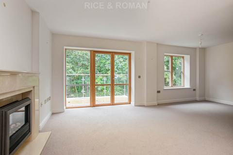 1 bedroom retirement property for sale, Oatlands Drive, Weybridge KT13