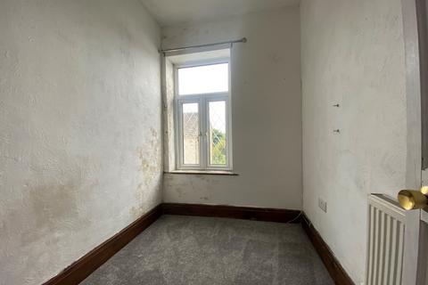 5 Albert Street, Queensbury, Bradford, BD13 1AT