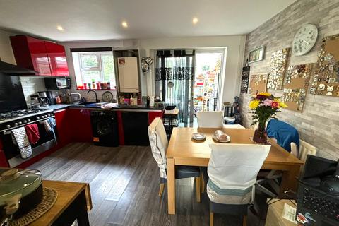 51 Circular Road, Denton, Manchester, M34 6JX