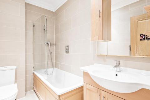 1 bedroom flat to rent, Ashburn Gardens, Kensington, London, SW7